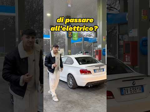 Cacci i soldi o giri in monopattino? 💰 #benzina #tasse #scandalo #diesel #automobile #italia