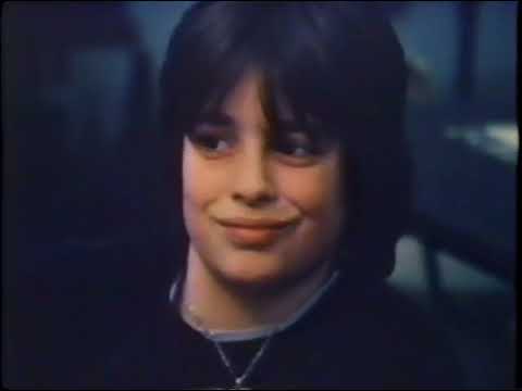 Close Harmony (1981)