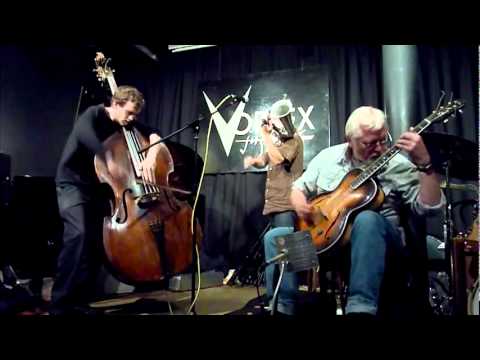 Dominic Lash, Aleks Kolkowski, John Russell - Fete Qua Qua 2010