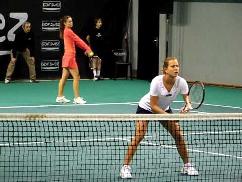 Benesova/Zahlavova Strycova - Paris Indoors 2010