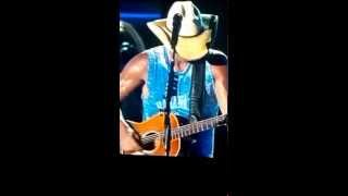 Kenny Chesney w/Eric Church - When I See This Bar