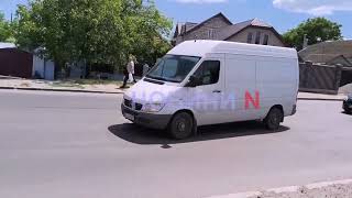 В Николаеве после столкновения с «Рено» перевернулся грузовик с пивом: есть пострадавшая (видео)
