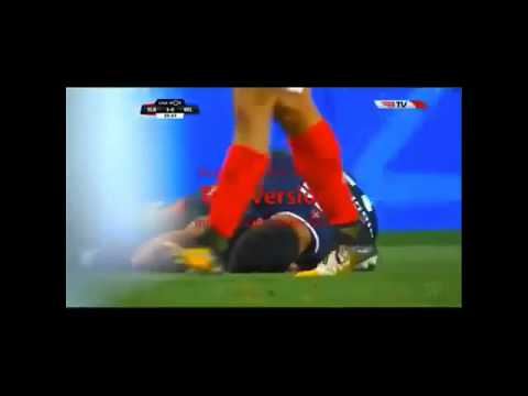 Entrada ASSASSINA de Eliseu ao jogado do Belenenses