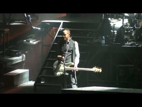 Linkin Park - Wretches and Kings (O2 World Berlin,Germany 2010) HD