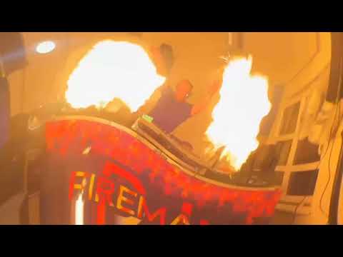 Szalona 18-nastka w klubowym stylu! @ DJ Fireman