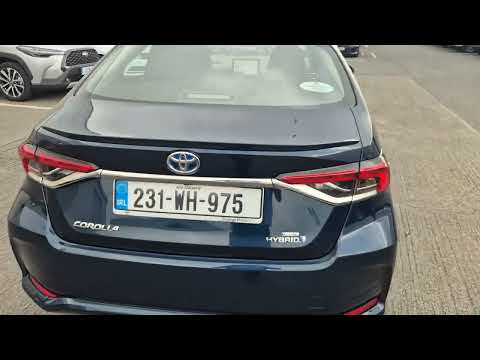 Toyota Corolla 1.8 HYBRID LUNA SALOON**IMMACULATE* - Image 2