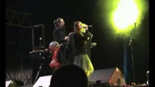 Emilie Simon : Blue Light ( Concert à Cluses - Juillet 2005)