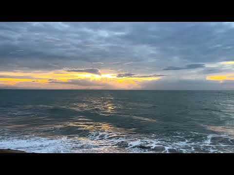 Relaxing @ Mount Lavinia Beach