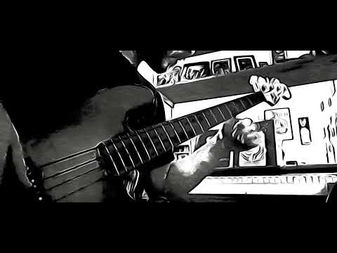 bluesy riff on fretless bass