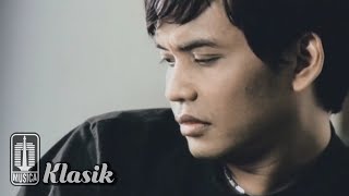 Download lagu Sultan - Mencari Alasan mp3 Download lagu Sultan - Mencari Alasan mp3