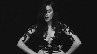 BANKS   Weaker Girl  Motherfucker like me  &#39;&#39;Explicit  NEW ALBUM THE ALTAR