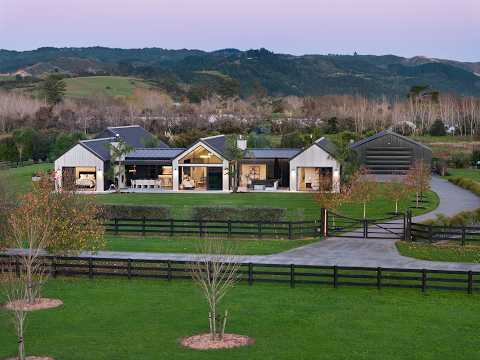 5 Rossbern Lane, Clevedon, Manukau City, Auckland, 5 Bedrooms, 2 Bathrooms, Lifestyle Property