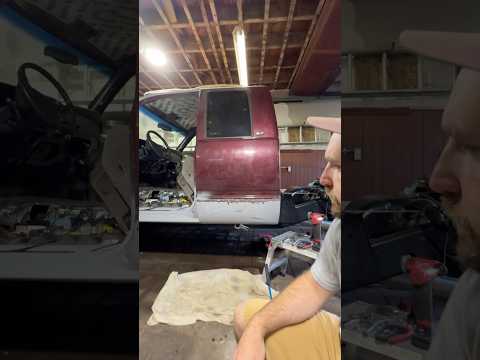 GMT400’s and rotted out cab corners #autobodyrepair #obschevy