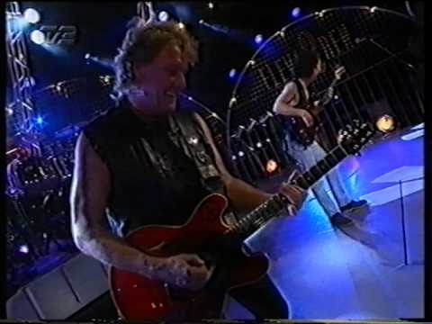 Alvin Lee playing live in Danish Television 1994