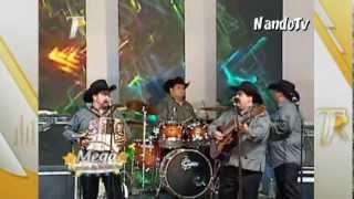 Salomón Robles y sus Legendarios - Un Pedacito