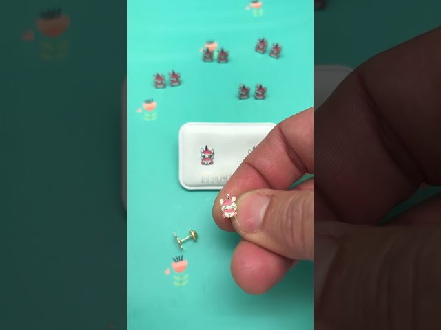 Vídeo relacionado con HIFOT 18 Pares Pendientes Clip para Niñas, Lindo Animales Unicornio búho Patrón pendientes oreja sin agujero joyería Regalo para Niños