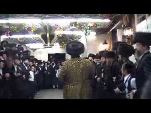 Skolya Rebbe Shlita Simchas Bais HaShoieva 09
