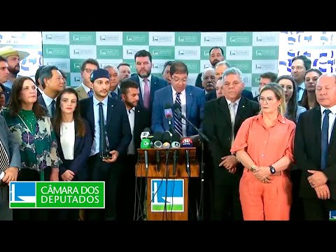 FRENTES PARLAMENTARES CONTRA USURPAÇÃO DE COMPETÊNCIA DO STF
