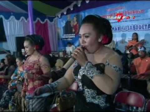 LORO ATI VOC  GINO WB PAGUYUBAN SENIMAN SEJADEBOTABEK LIVE WONOGIR