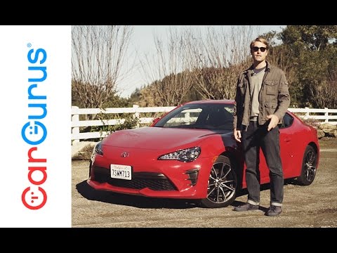 2017 Toyota 86 | CarGurus Test Drive Review