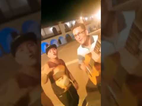 yorday improvisando en el centro