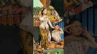 Download lagu Trenyuh Nang ati tembang Memanik dilanggamkan sinden Sekar Gadhung Maria Punjung ft Mita Hiromikano mp3