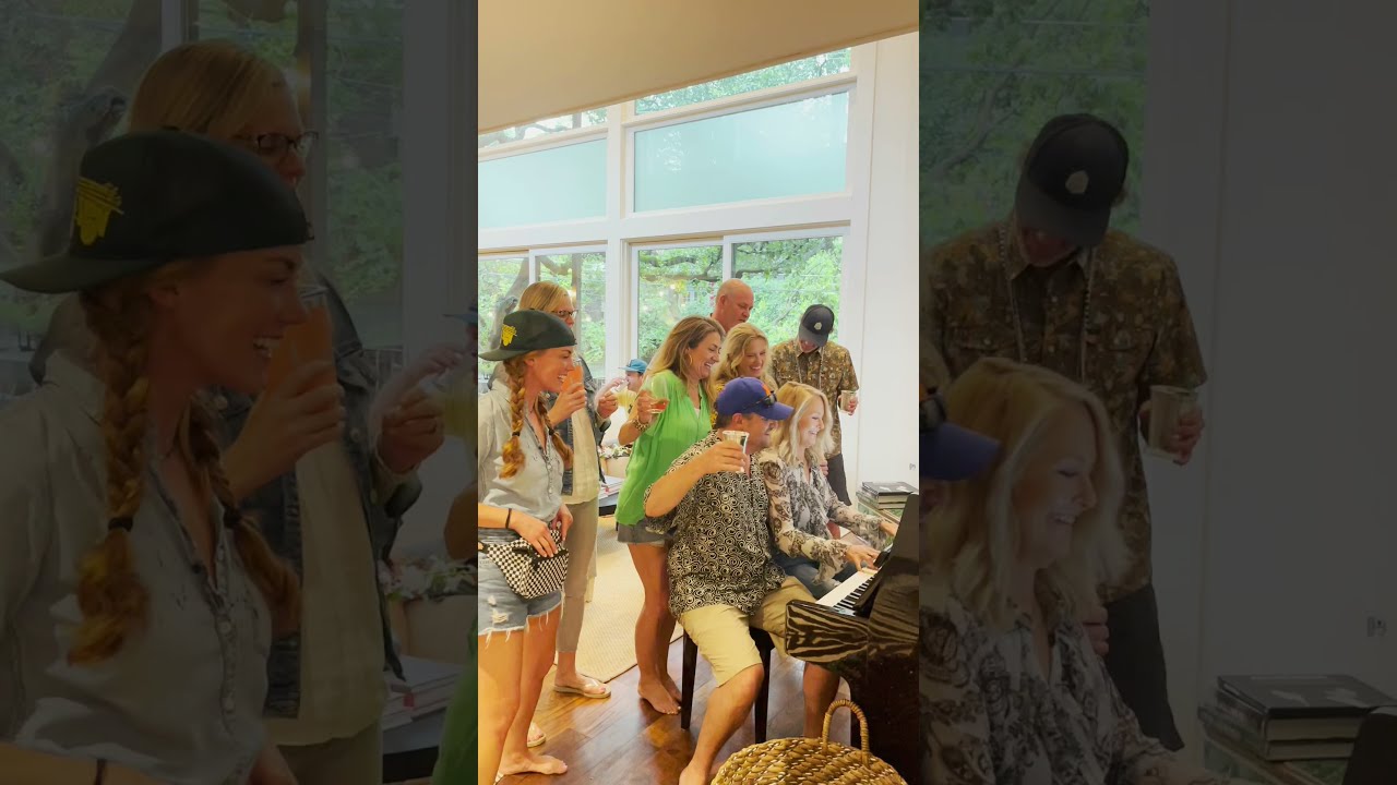 Promotional video thumbnail 3 for Kimmy Krohn - Singing Pianist