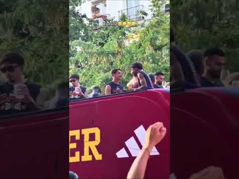 O YAMAL SE EMPOLGOU NA COMEMORAÇÃO KKKKKKK #shorts