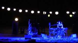 Megan Washington - Hallelujah (Leonard Cohen Cover) @ Perth Quarry Amphitheatre (2012)