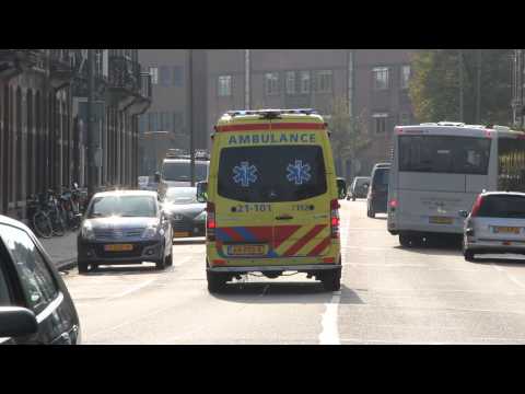 A1 Ambulance 21-101 met spoed naar de Kikvorsch bij Sportcomplex in Vught