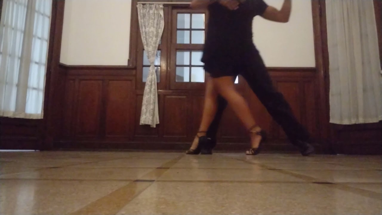 Jésica Gómez y Rodrigo Hernán Saucedo. "Dime mi amor", Juan Darienzo- Héctor Mauré.