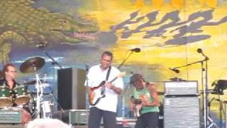 Robert Cray Band - That&#39;s What Keeps Me Rockin&#39; - New Orleans Jazz Fest 2009
