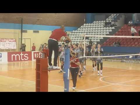 Partizan - Crvena zvezda: Pobednički poen i slavlje igrača Partizana