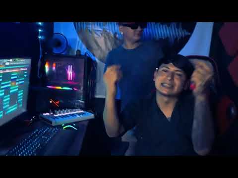 LOCOS EN EL HOOD - ​Master Meza | Video completo en @ZurdoStudio 