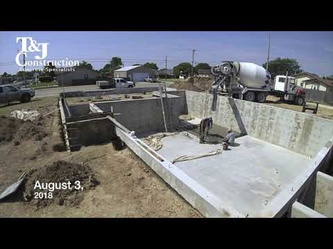 How Americans pour a BASEMENT in a dry climate.