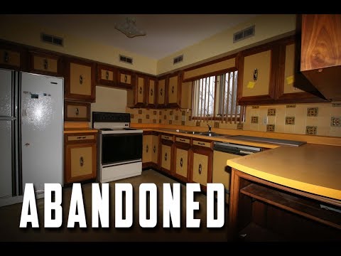 Abandoned 1970's Polka Dot Door House Video