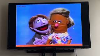 Sesame Street - I Want To Hold Your Ear! Song 