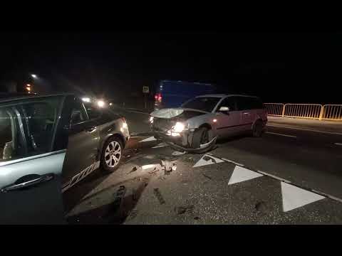 Wypadek - kolizja na DK46 - Pawonków (20.11.2022) - Wymuszenie pierwszeństwa.