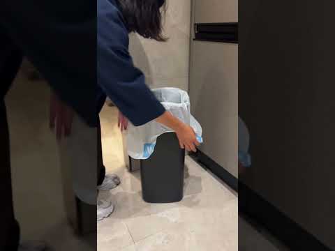 Gambar Krisbow Kantong Sampah Biodegradable 40-52 Liter Set 20 Pcs - Putih