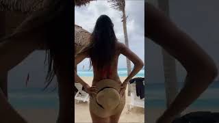 paola-revelli ?? TikTok Which pose do you like????? #Shorts