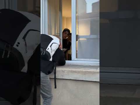 POV: ton pote a vu une fenêtre ouverte😂 #drole