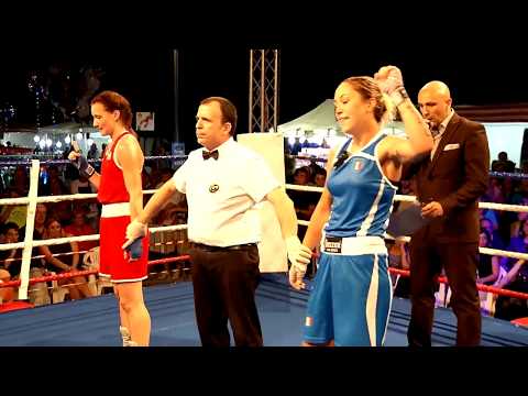 Combattimento di pugilato della Nazionale Italiana - Kravchenko VS Camilla Panatta