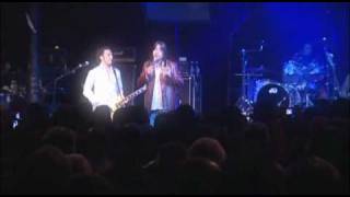 Bài hát Tears In The Night - Nghệ sĩ trình bày Valentine