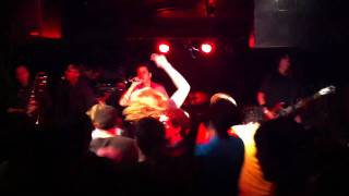 Mustard Plug - Throw A Bomb