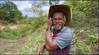 O MEU SERVIÇO É ESSE E SE NÃO FAZÊ PASSA FOME - GELSON - NOVO CRUZEIRO MG