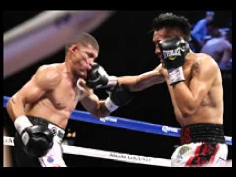 Francisco Vargas KO's Juan Manuel Lopez