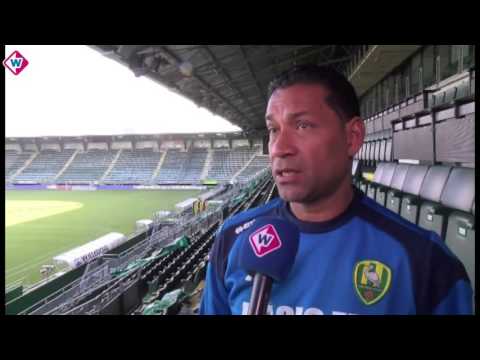 ADO-trainer Henk Fraser blikt vooruit op ADO Den Haag - Feyenoord