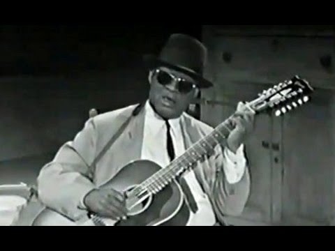 Reverend Gary Davis - Fingerstyle Blues Guitar Lesson in C