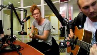 Erik Hassle - Don&#39;t Bring Flowers Live i Äntligen Morgon