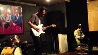 Usui Yasuhiro improvised guitar solo